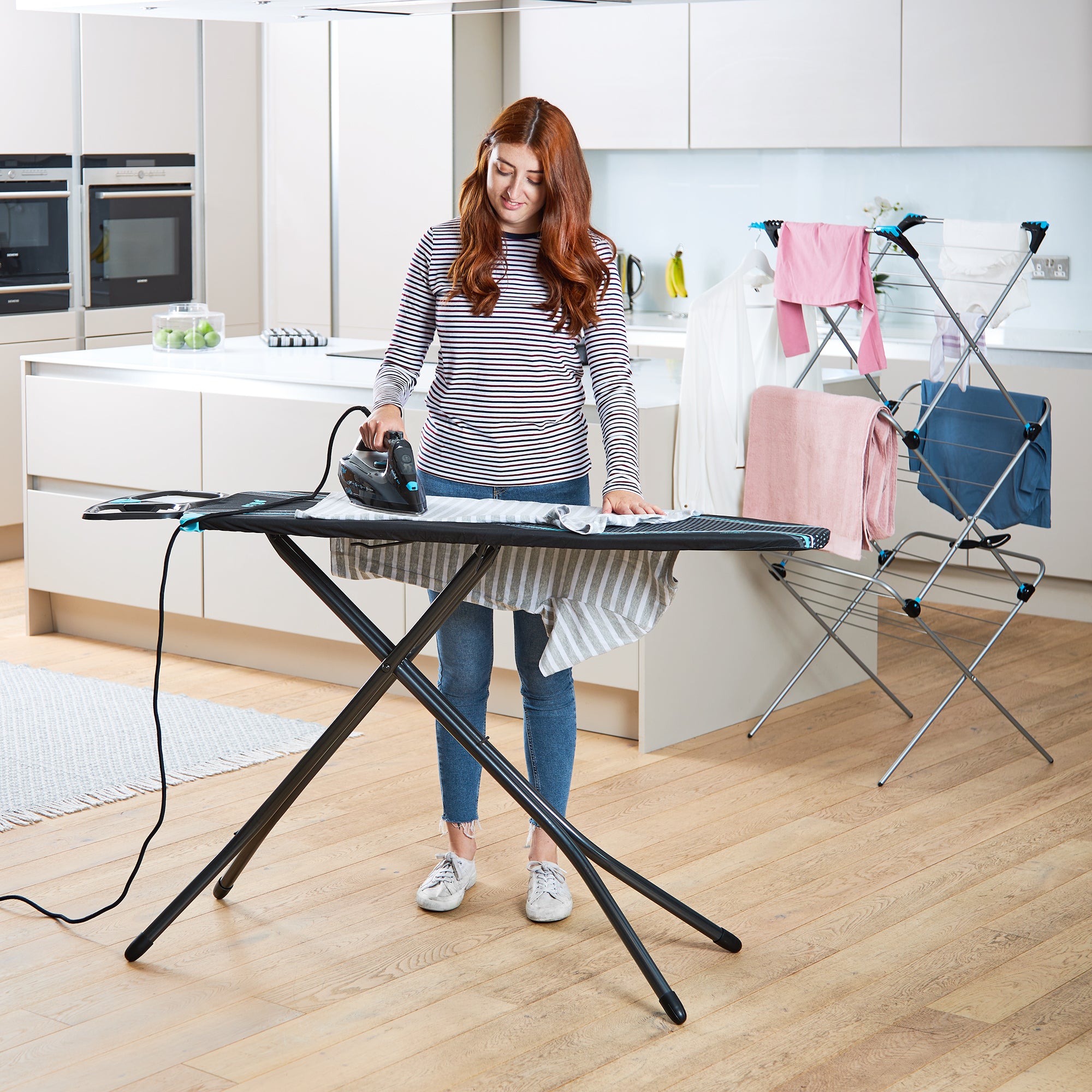minky-ergo-ironing-board-122-x-38cm-with-cover-heat-reflective-coating image 6