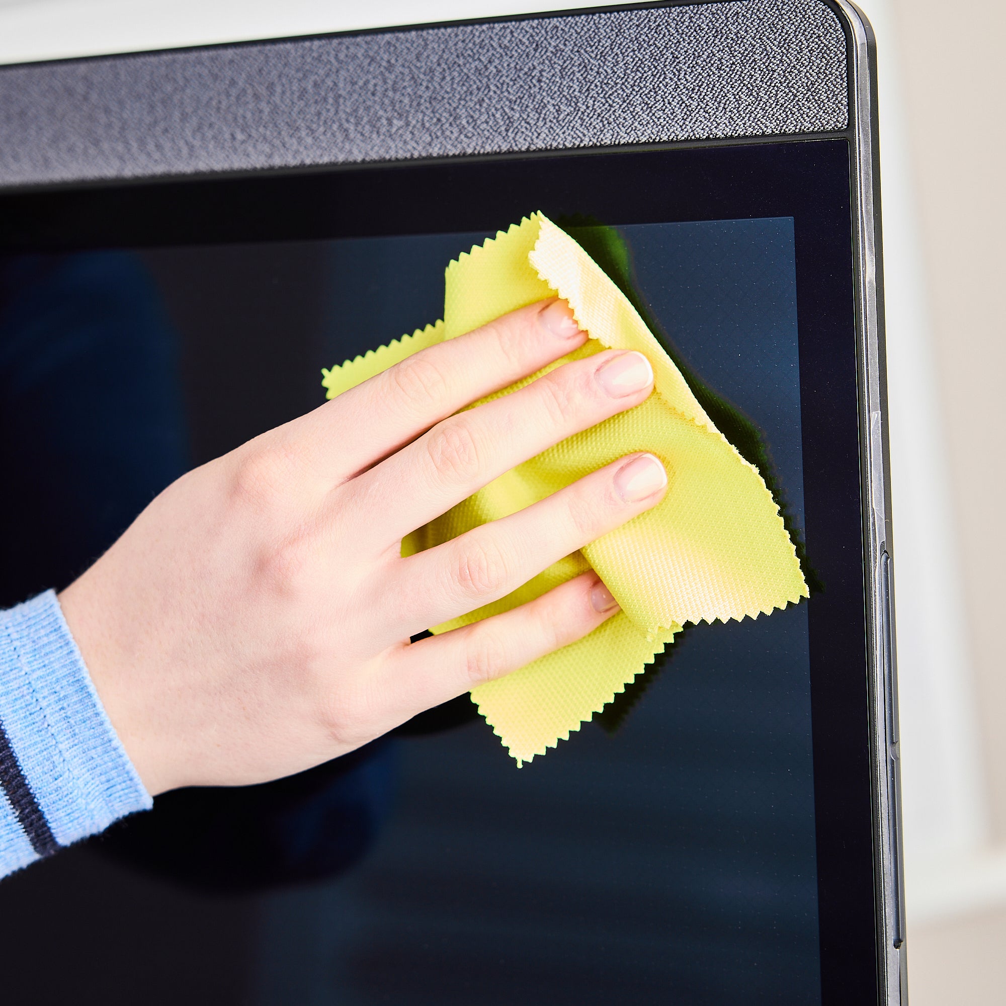 minky-mcloth-anti-bacterial-screen-tablet-cloth image 3