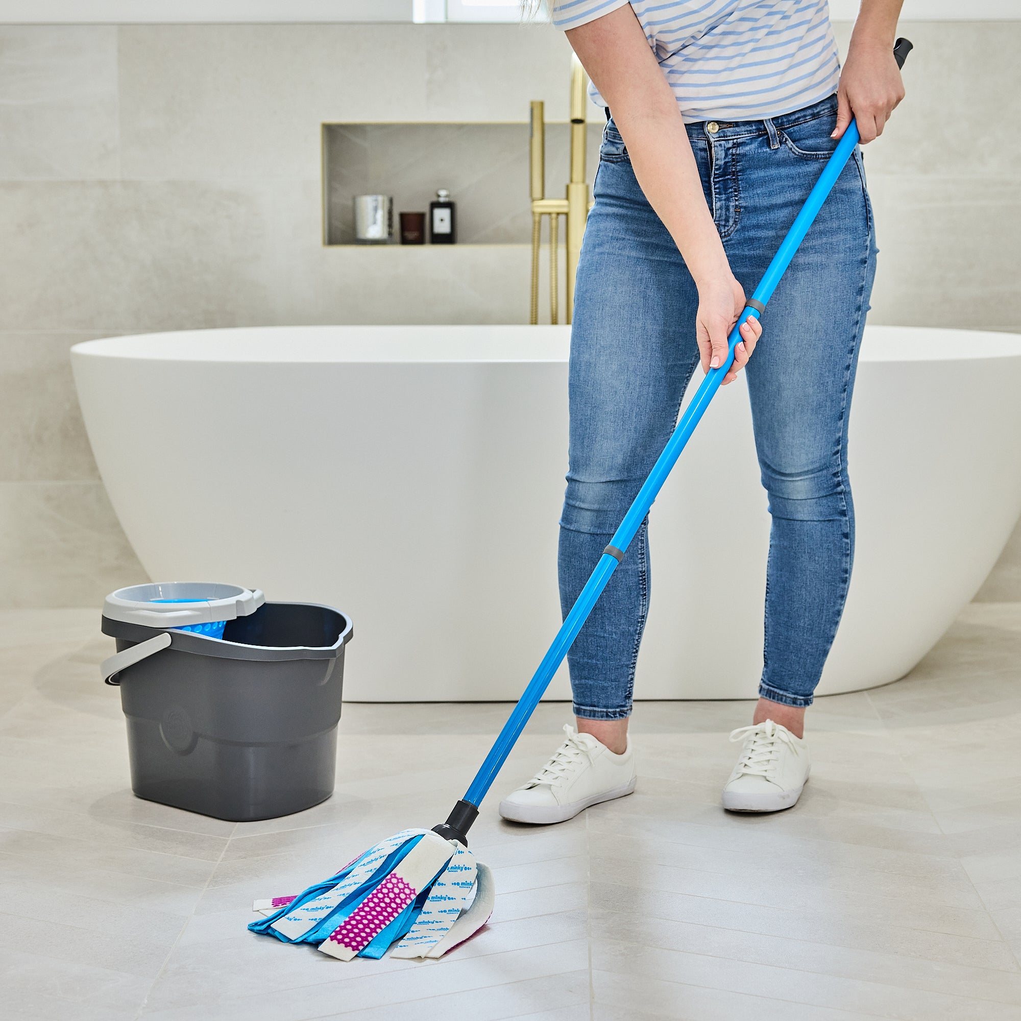 minky-3-in-1-power-clean-mop-vortex-bucket-with-free-refill-heads image 3