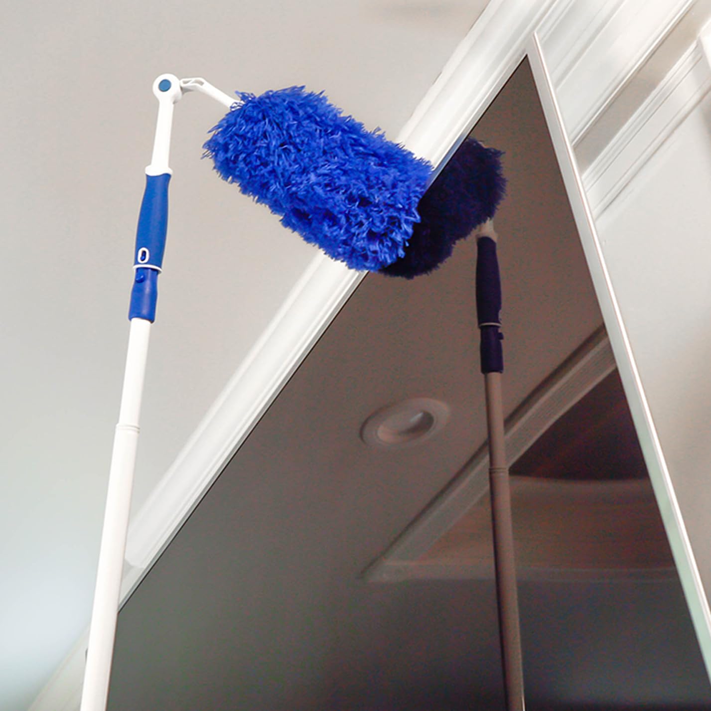 unger-connect-and-clean-microfiber-duster-with-pivoting-handle-10-angle-adjustab image 4
