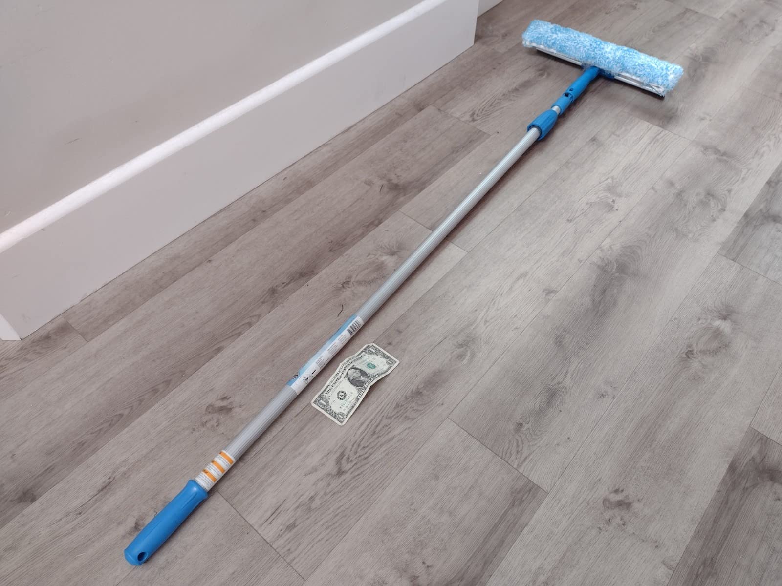 Makes window cleaning easy
