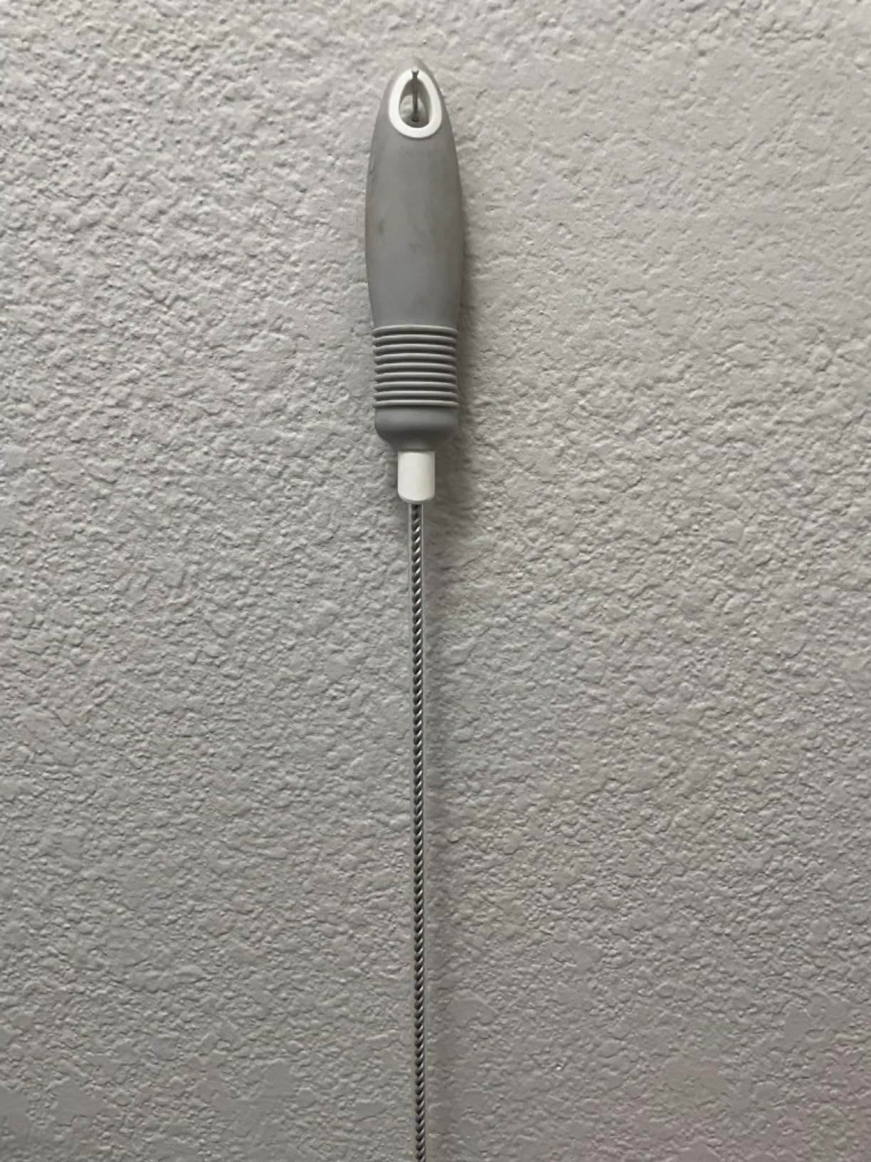 Works well, but handle is flimsy