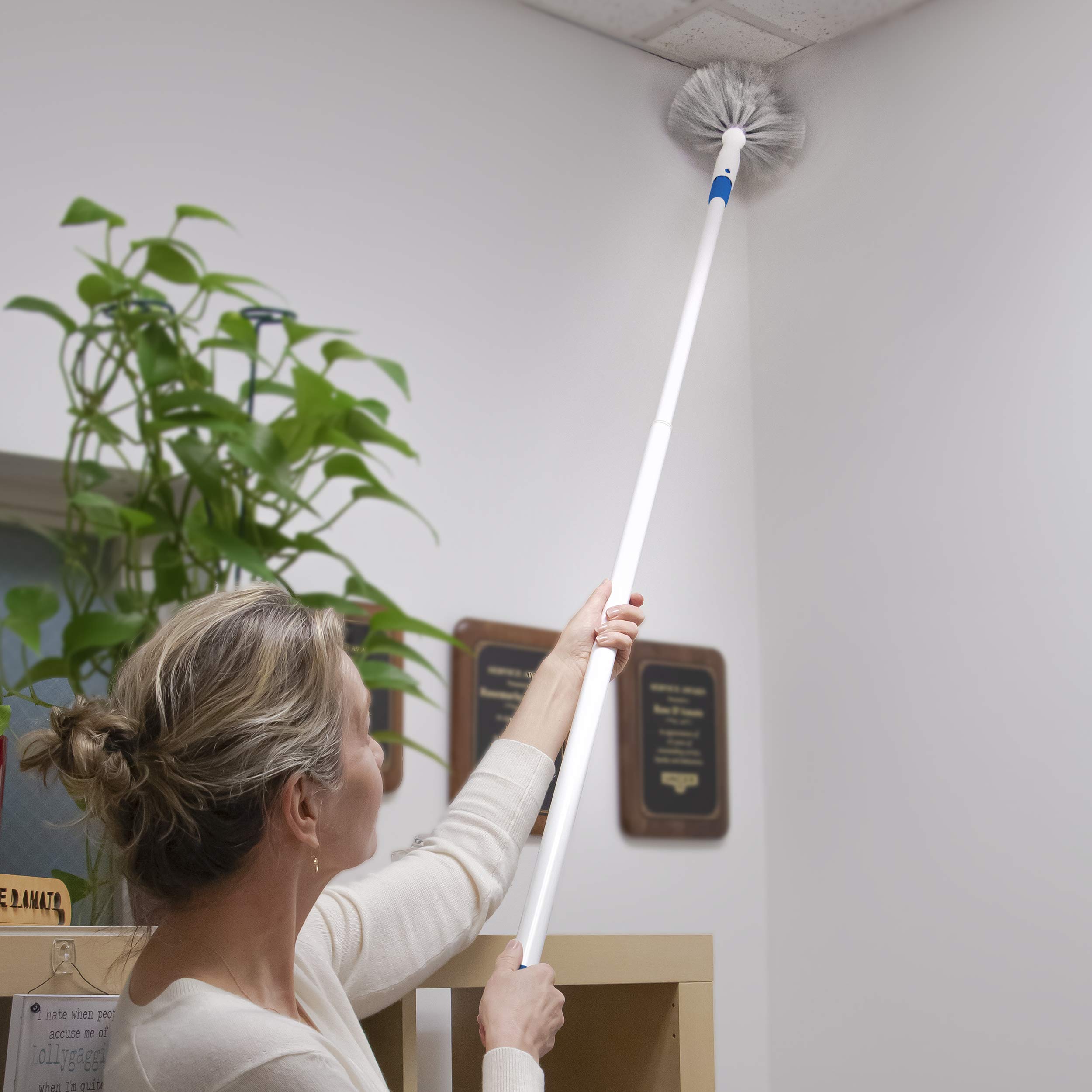 unger-cobweb-and-corner-duster-with-6-steel-telescopic-pole image 5