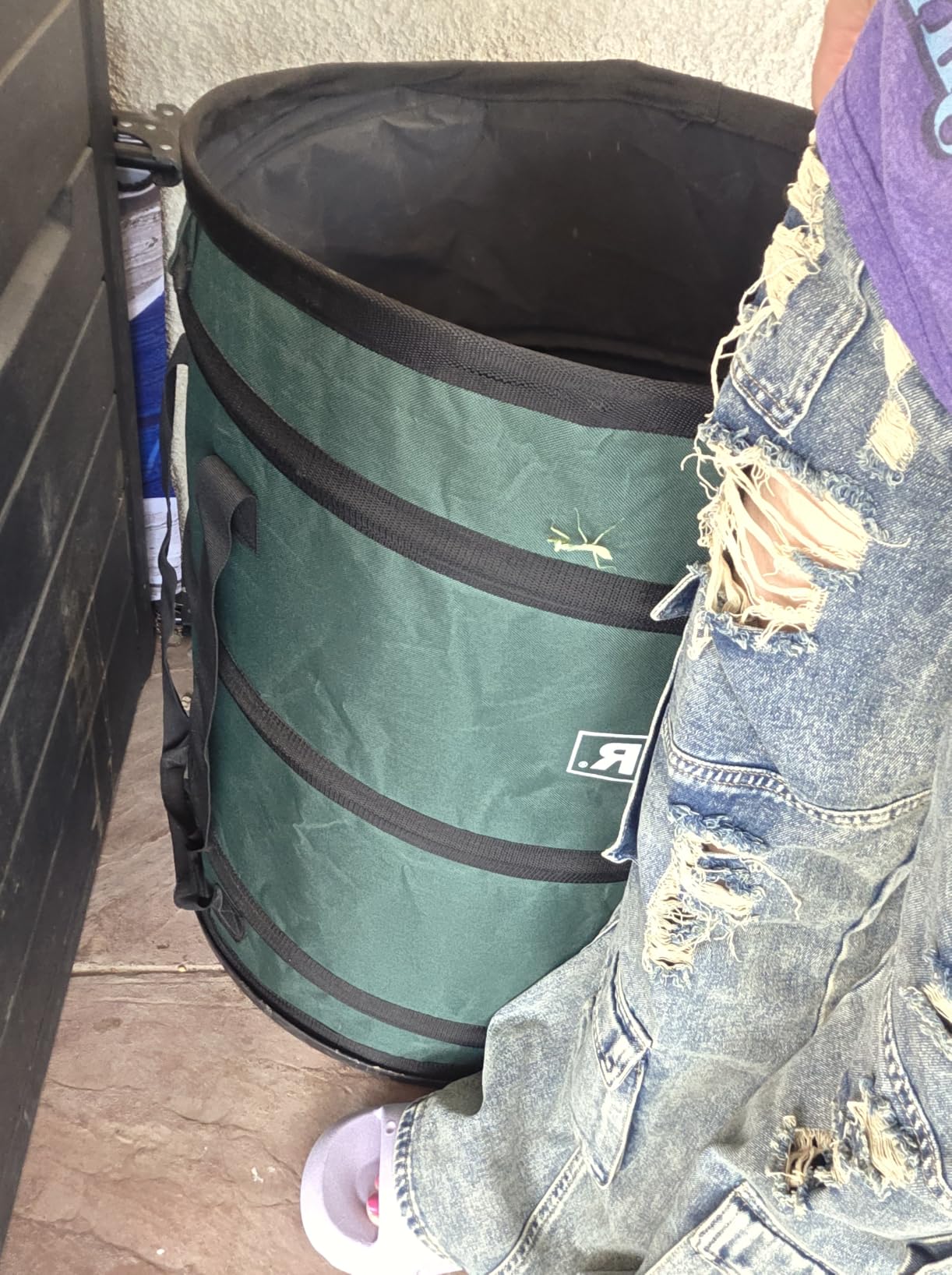 Good bag holder, but a bit pricey