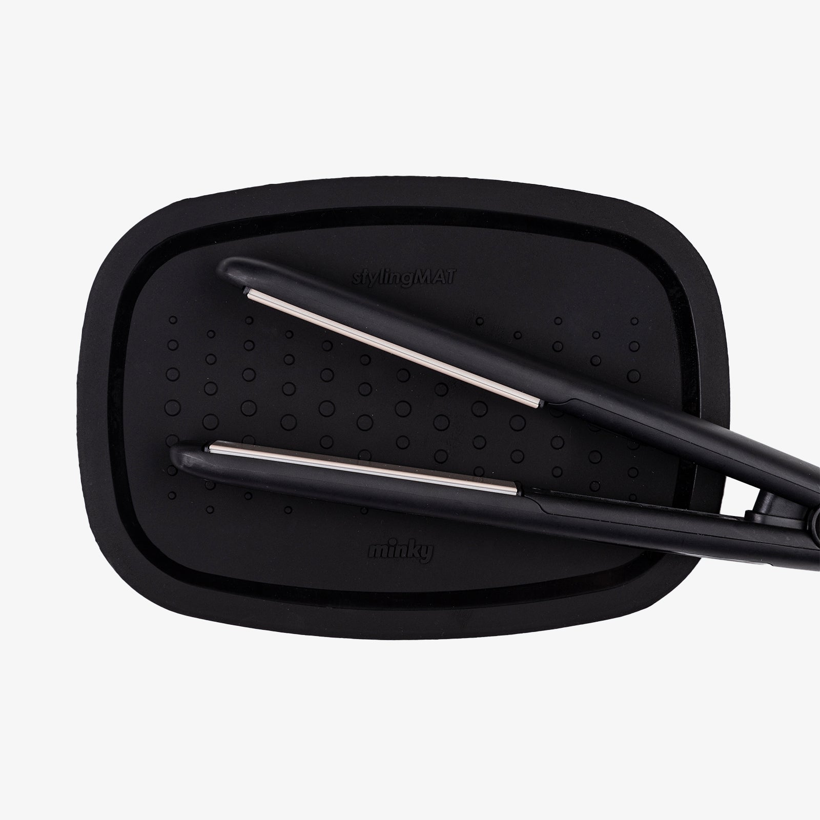 minky-silicone-styling-mat-heat-resistant-for-hot-tools image 1