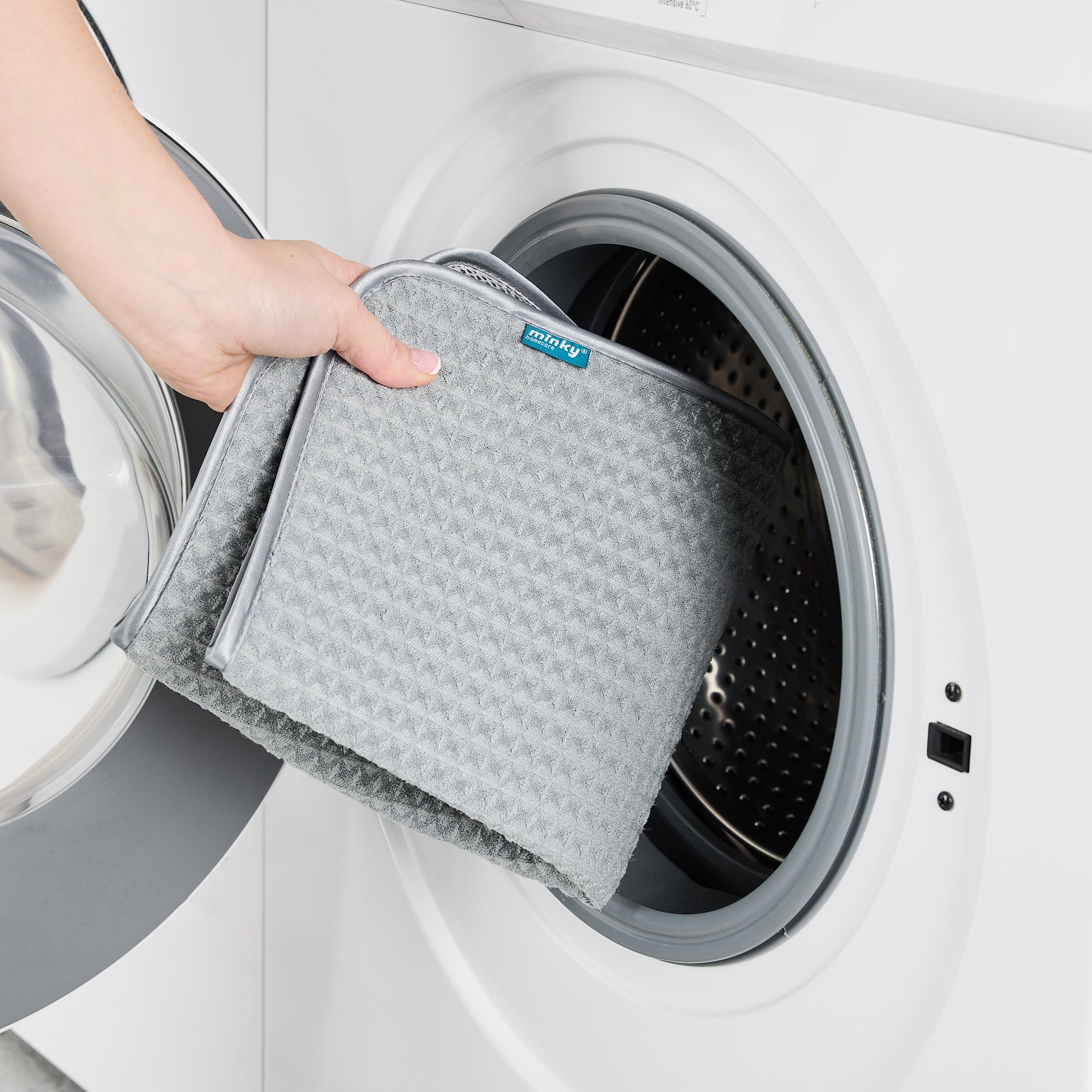 minky-anti-bacterial-drying-mat-super-absorbent-microfibre-with-silver-technolog image 3