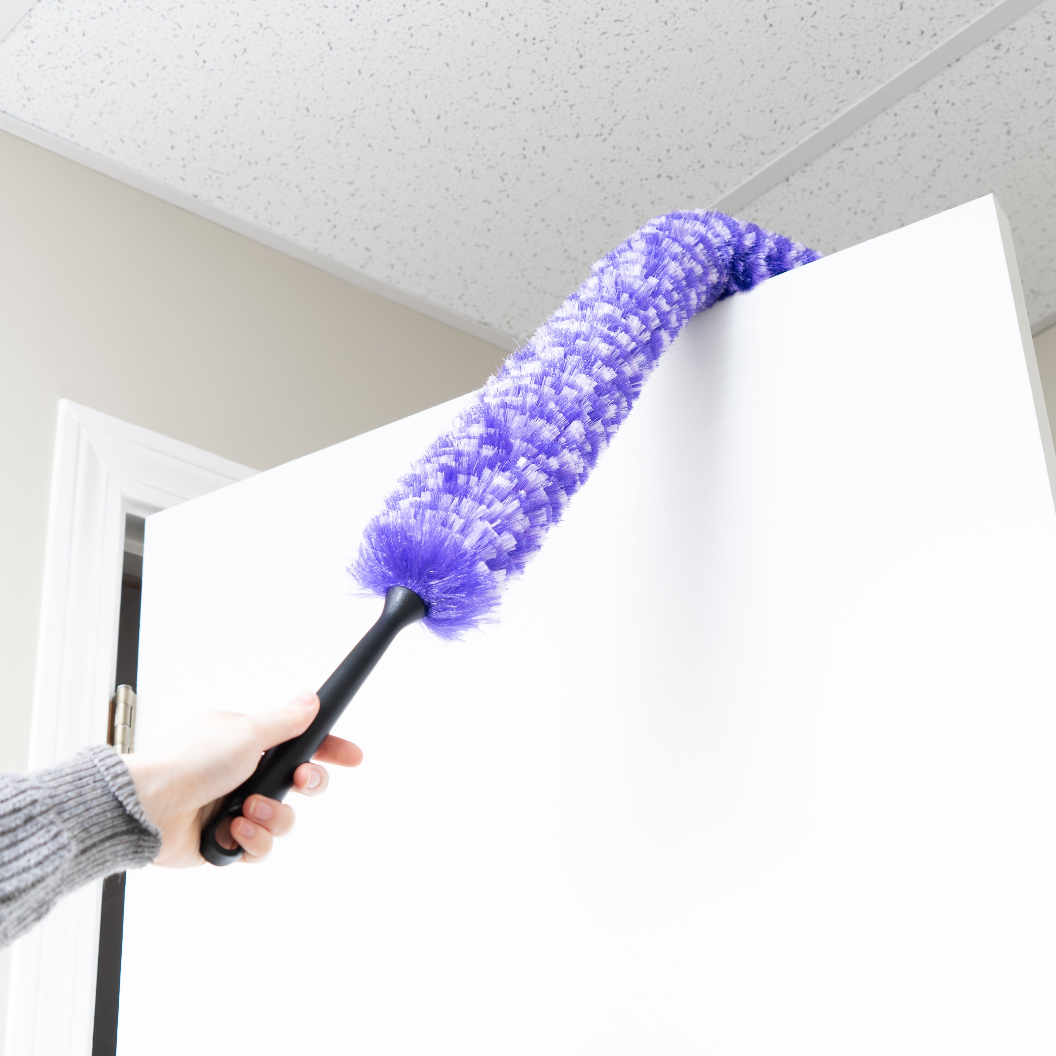 fuller-brush-furry-wand-duster-30-inch-electrostatic-feather-duster-for-blinds-h image 5
