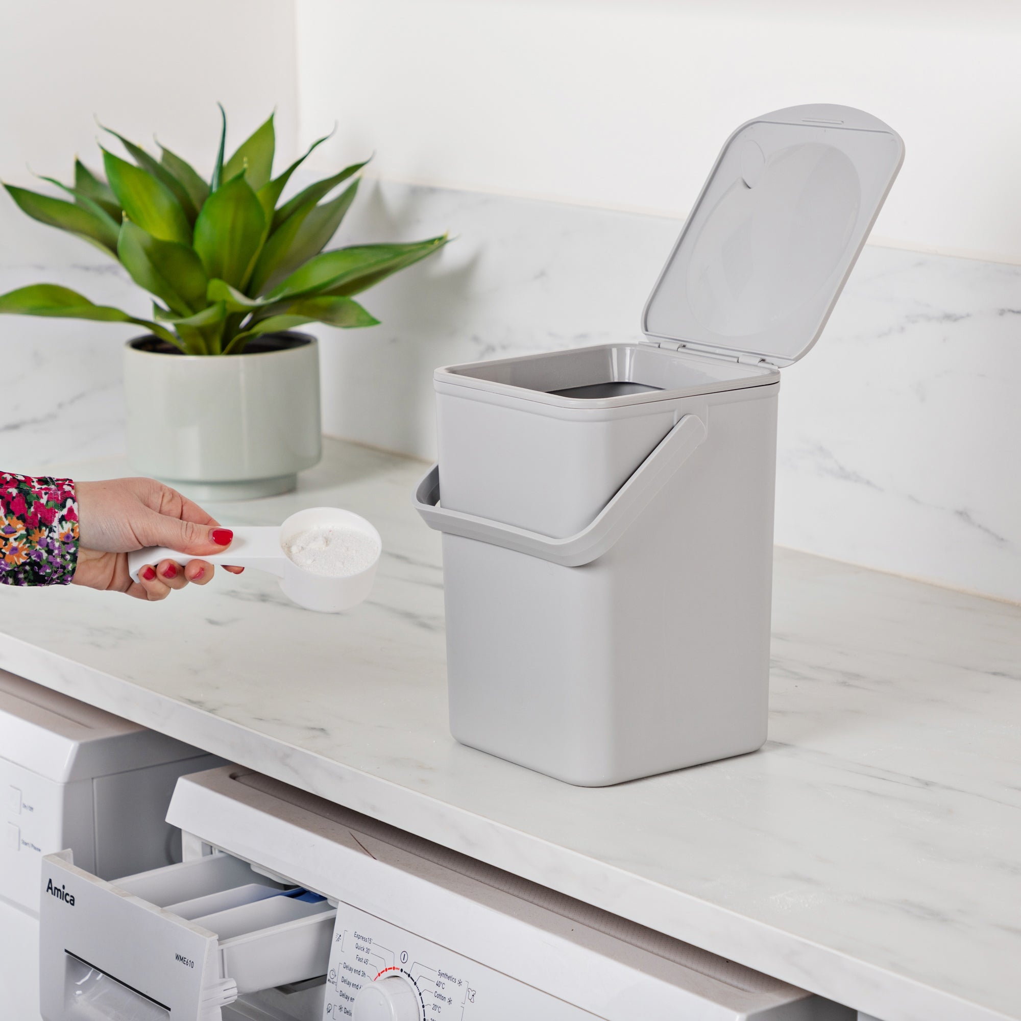 minky-6l-caddy-with-scoop-storage-and-dispensing image 2