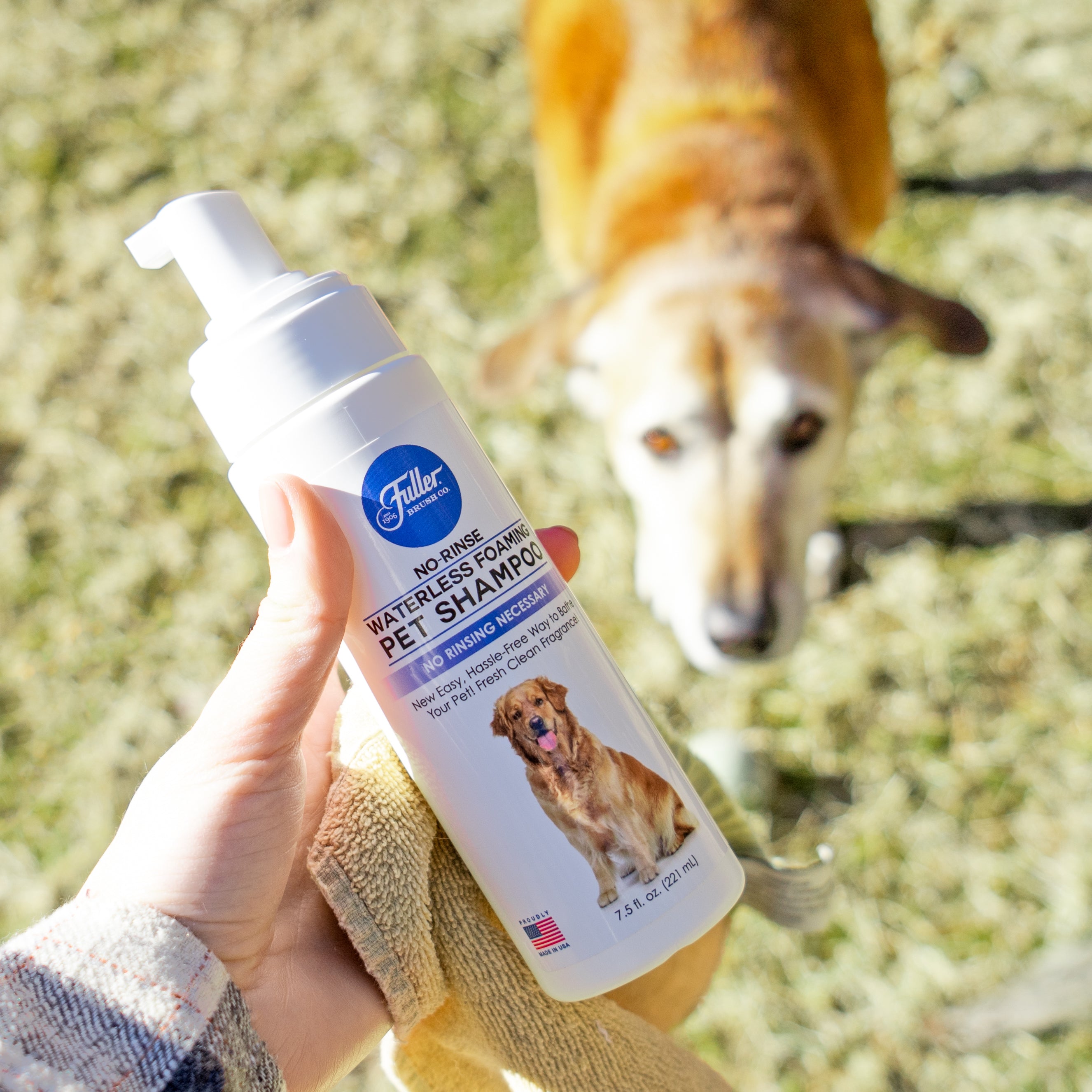 fuller-brush-waterless-no-rinse-foaming-pet-shampoo-for-dogs-with-foaming-pump image 5