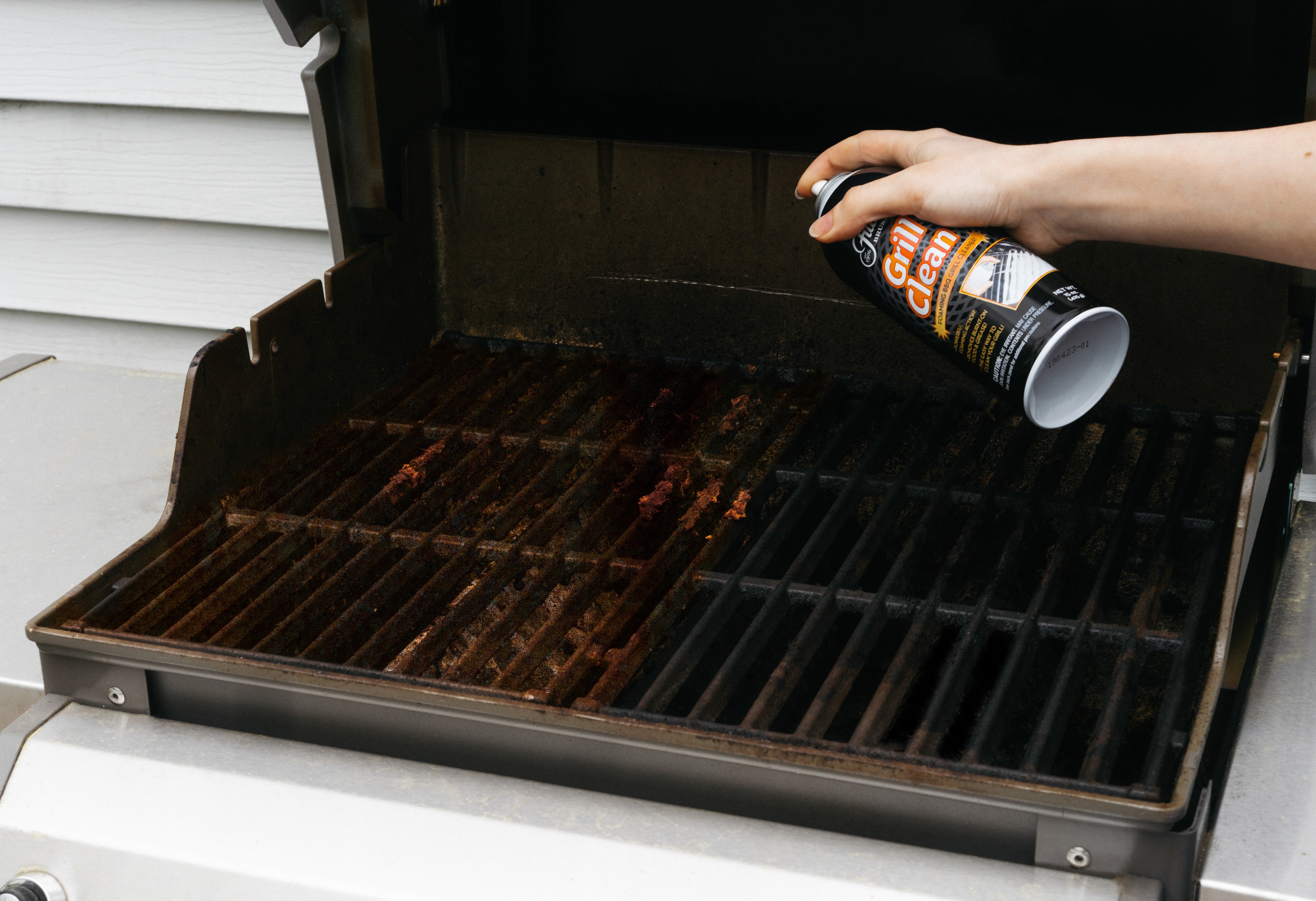 fuller-brush-grill-clean-kit-heavy-duty-bbq-grill-brush-stainless-steel-scrubber image 2