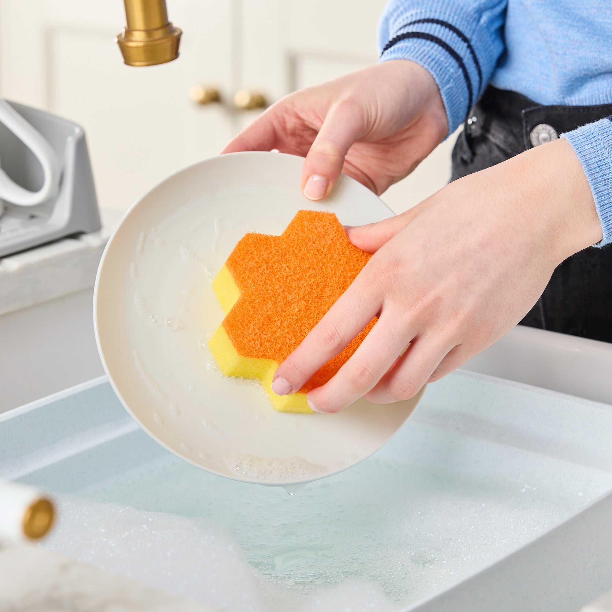 minky-non-scratch-flower-scourers-2-pack image 2