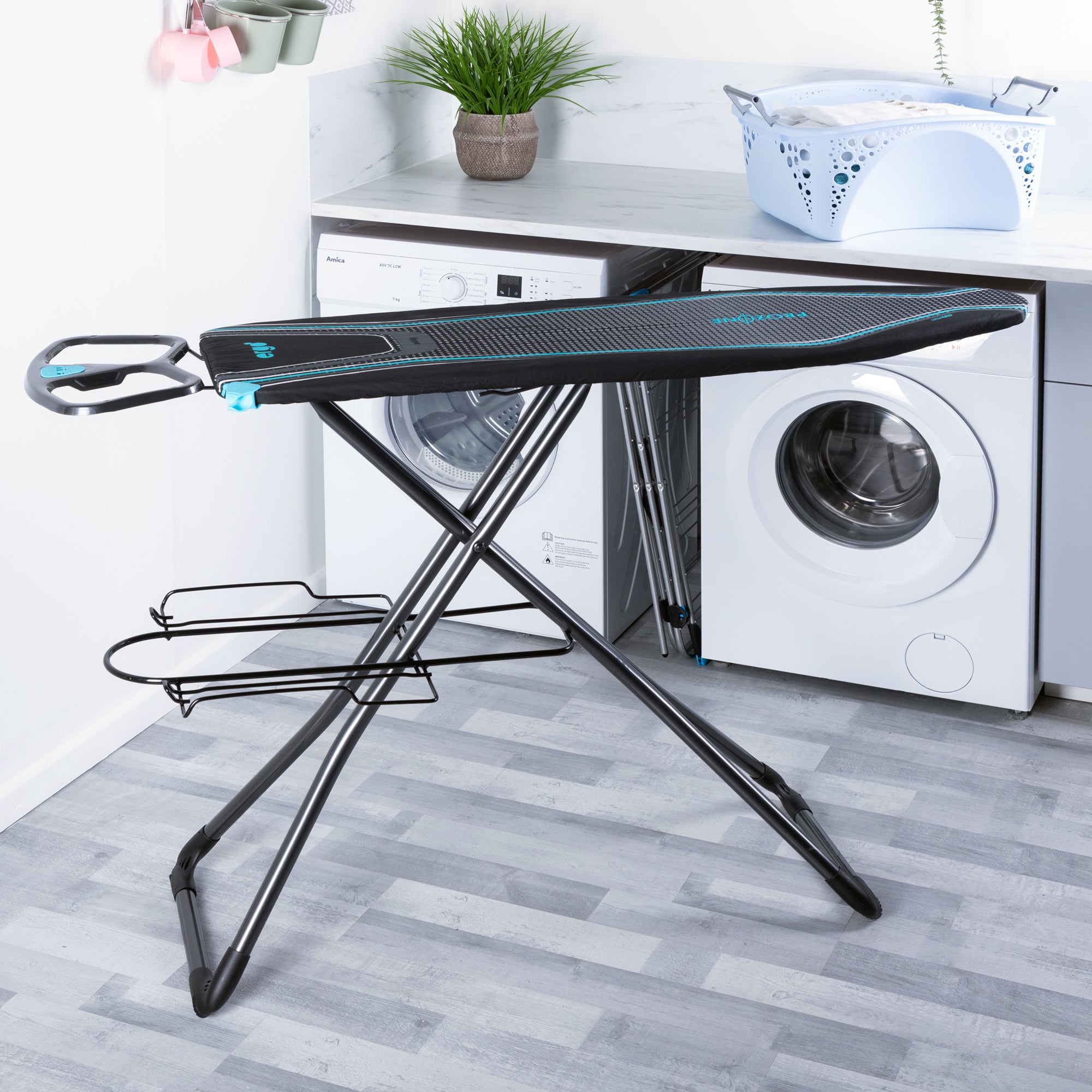 minky-ergo-plus-ironing-board-122-x-38-cm-heat-reflective-cover-blue image 4