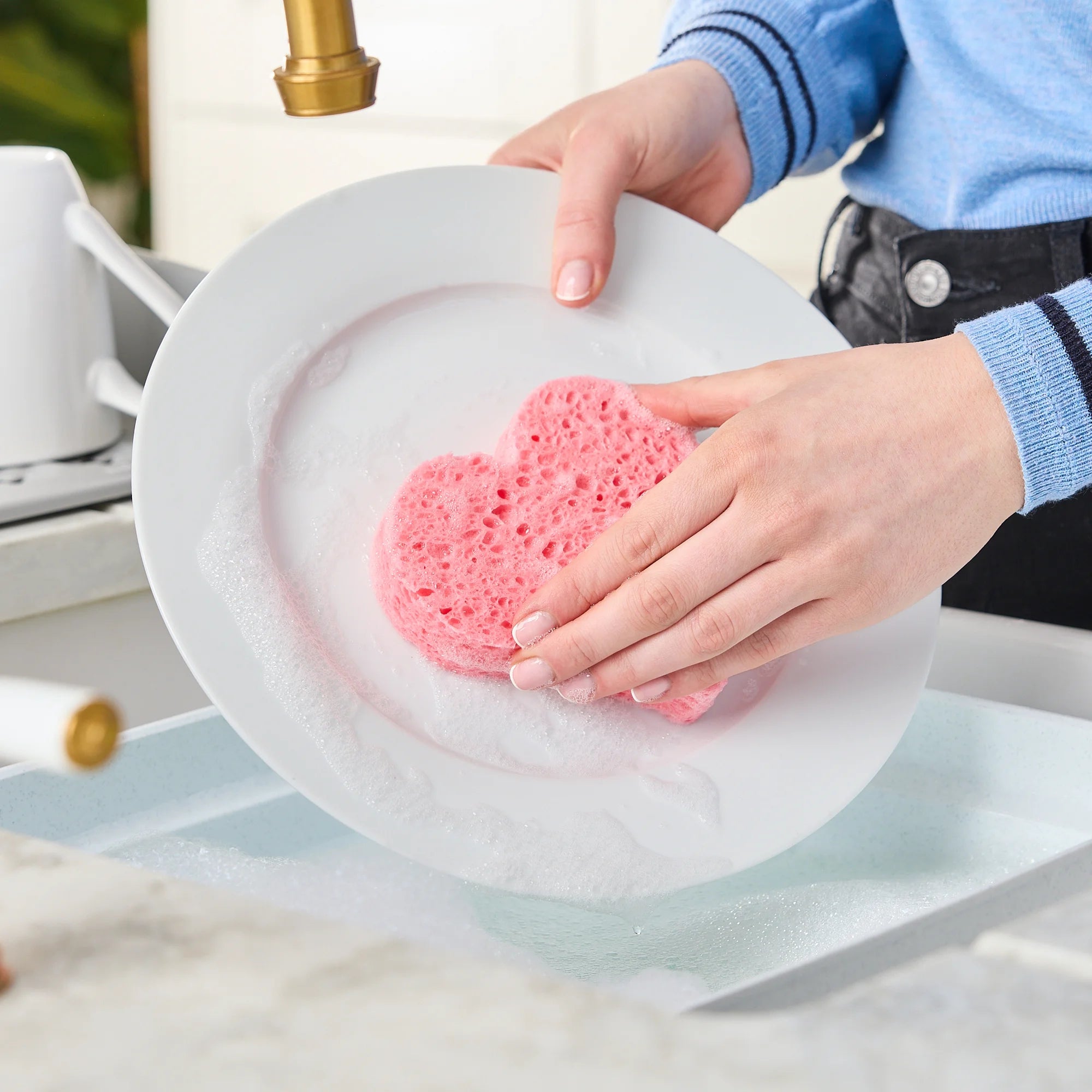 minky-heart-sponge-wipes-2-pack image 3