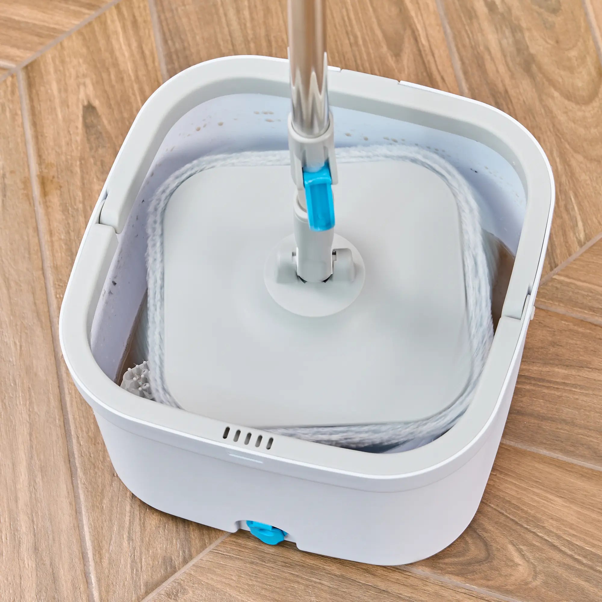 minky-everyday-spin-mop-bucket-replacement-head-microfibre-pad-refill image 4