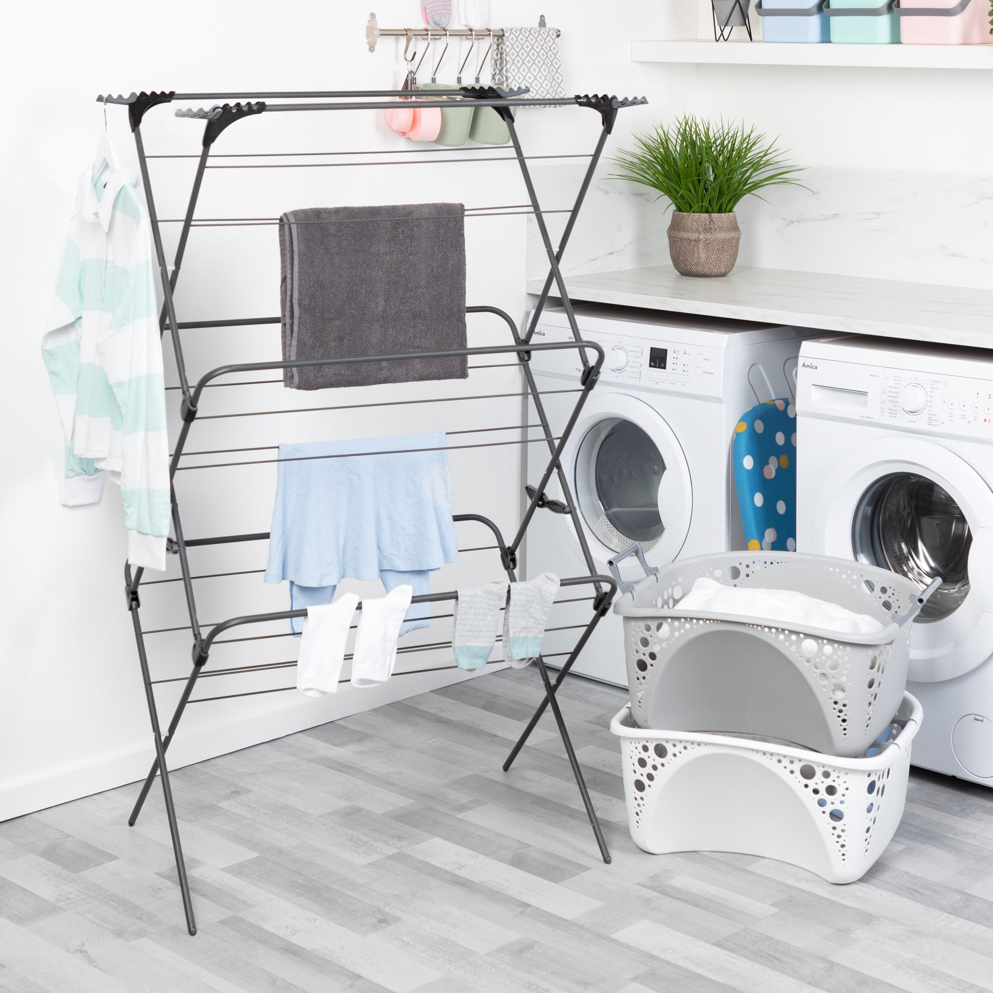 minky-premium-suregrip-extra-wide-3-tier-airer image 3