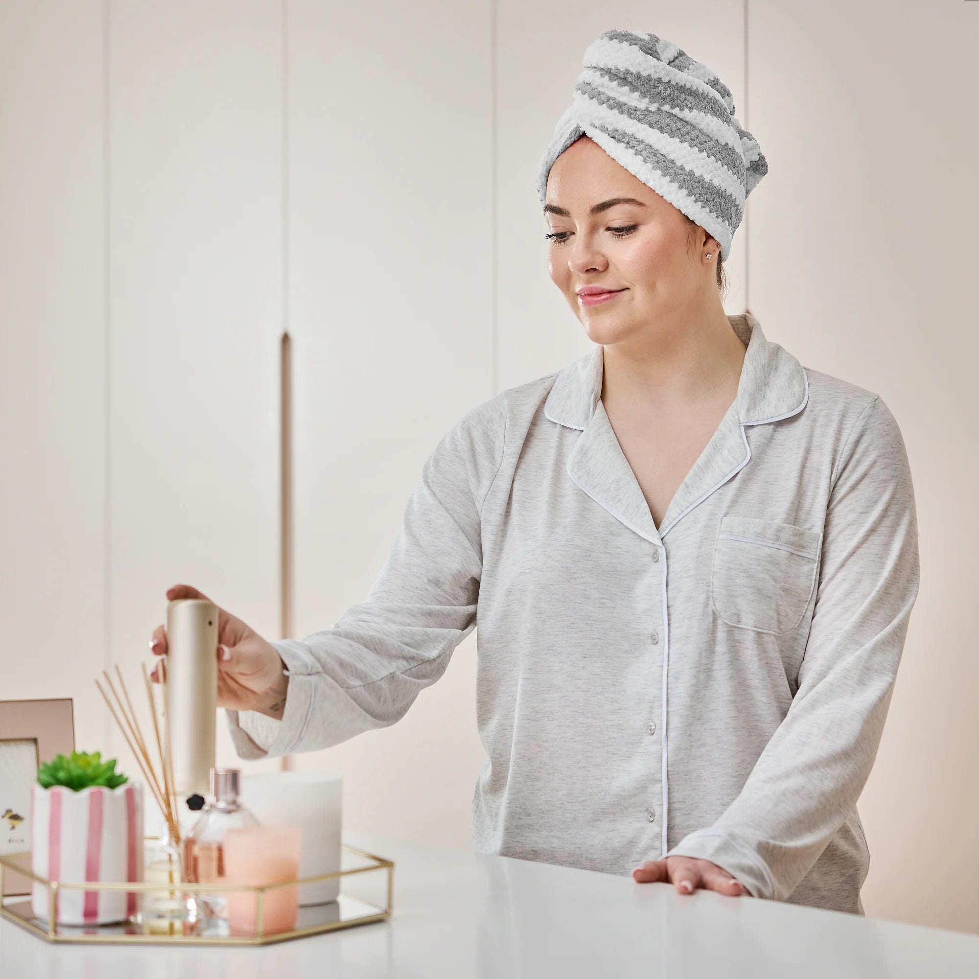 minky-super-soak-up-hair-turbans-2-pack-ultra-absorbent-microfibre-absorbs-8x-we image 4