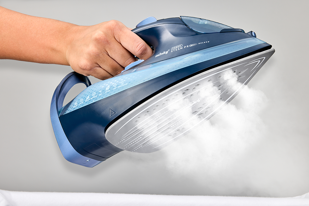 minky-steam-pro-steam-iron-with-nano-ceramic-soleplate image 3