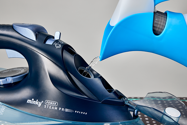 minky-steam-pro-steam-iron-with-nano-ceramic-soleplate image 4