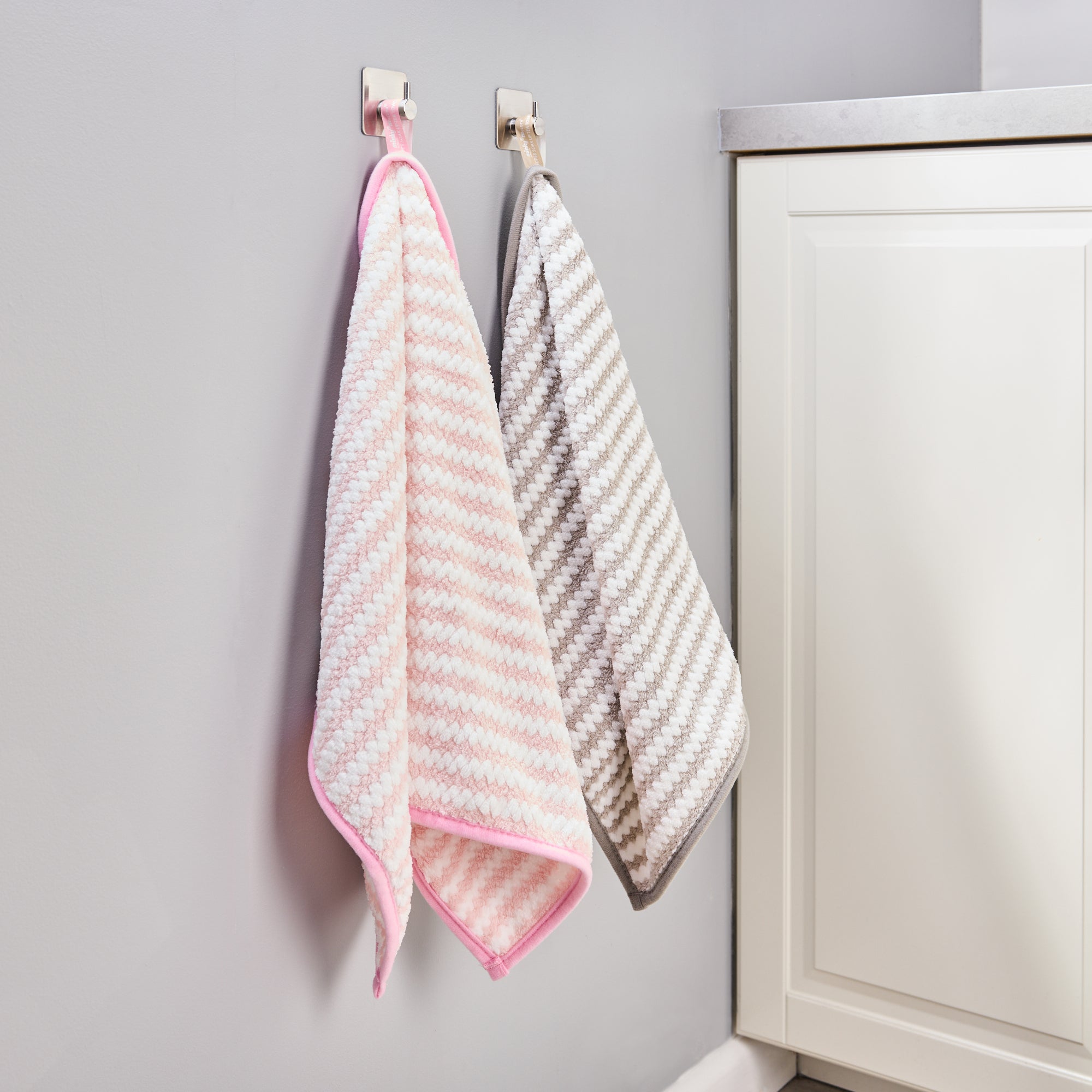 minky-mcloth-super-soak-up-tea-towels-2-pack image 2