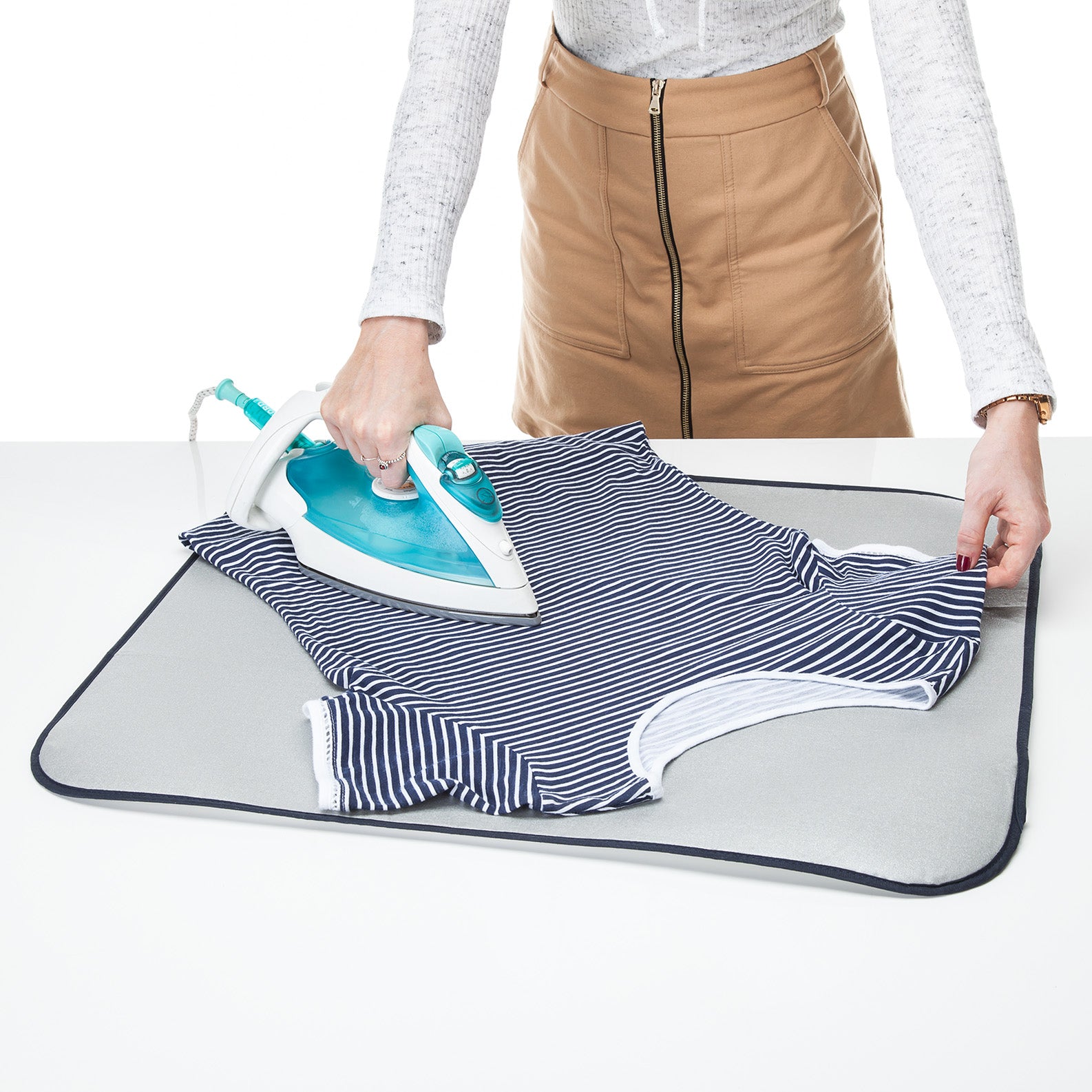 minky-table-top-ironing-pad-70-x-60-cm image 1
