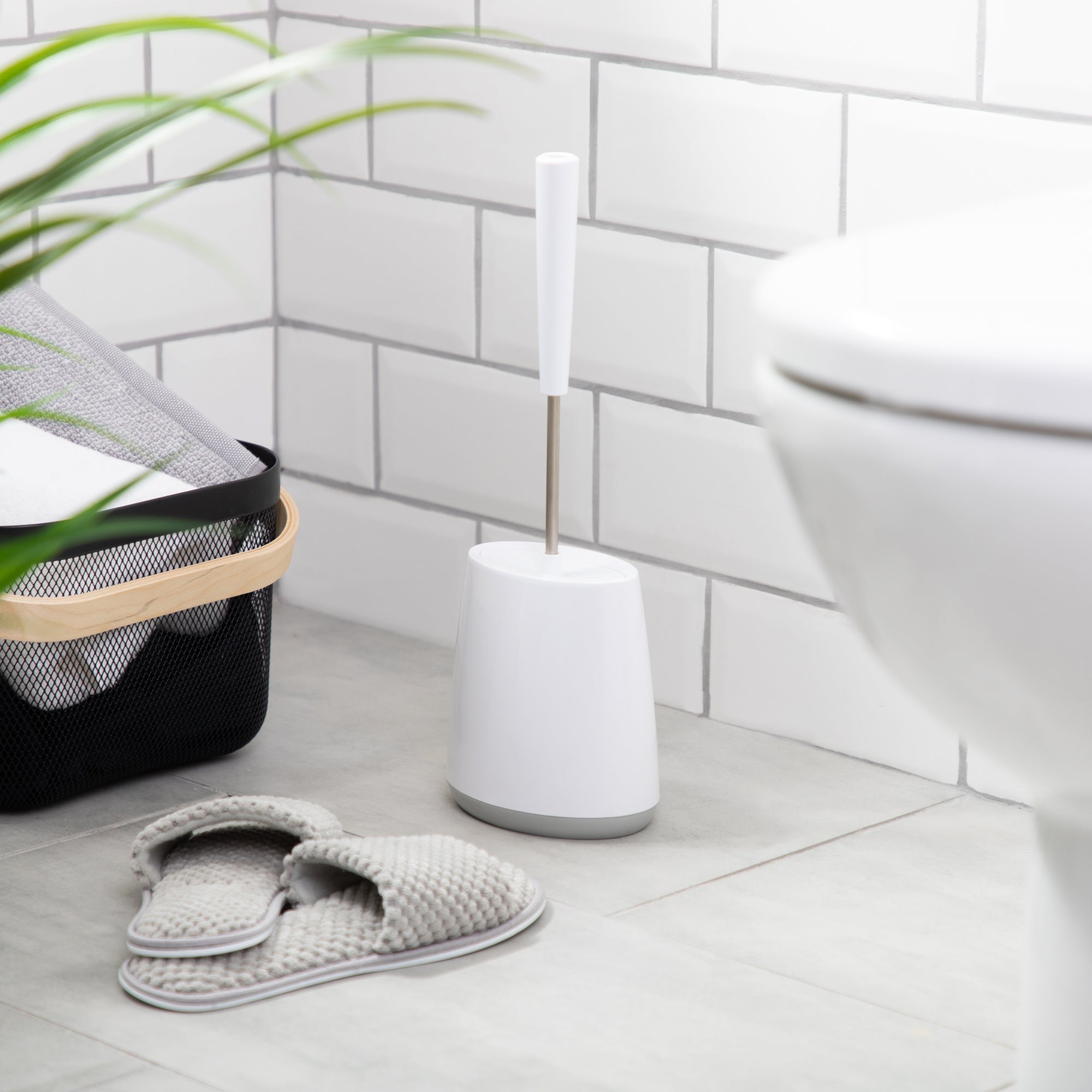 minky-toilet-brush-and-holder image 2
