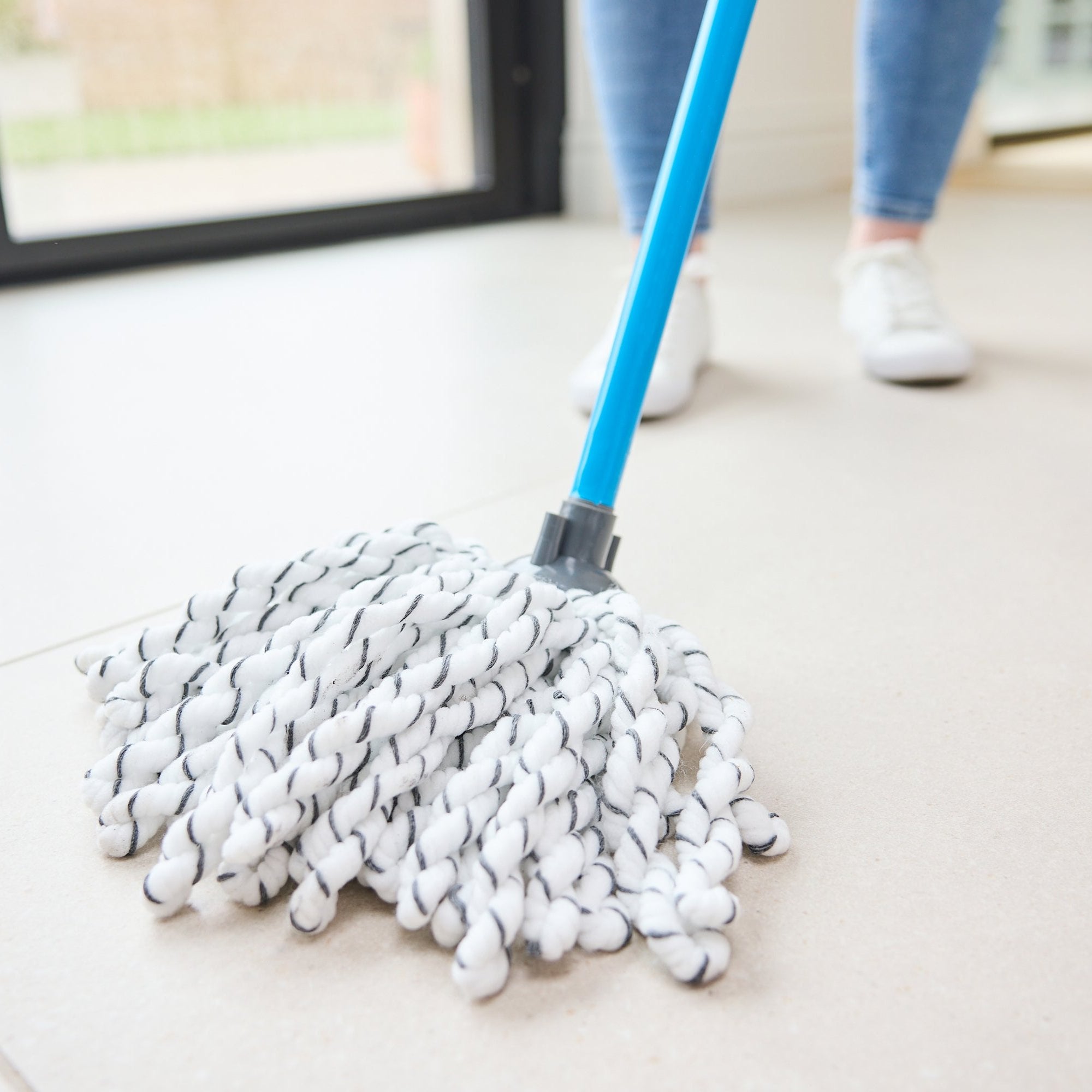 minky-xl-dual-action-mop-refills-2-pack-microfibre-cotton-replacement-heads image 2
